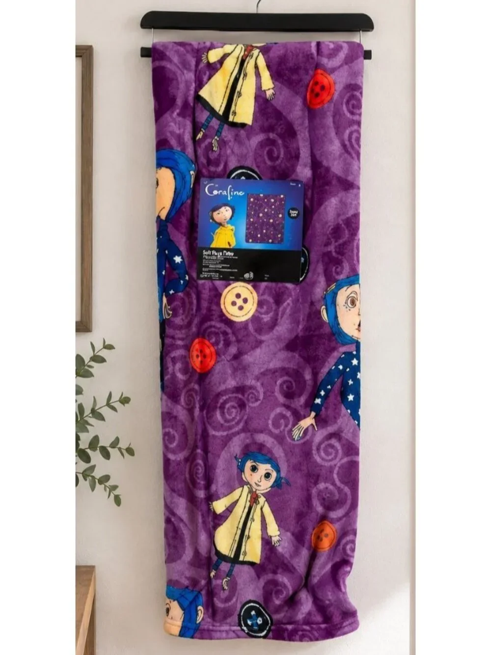 Coraline Soft Plush Throw Blanket 50 x 70 Purple Black Cat Buttons Laika NWT